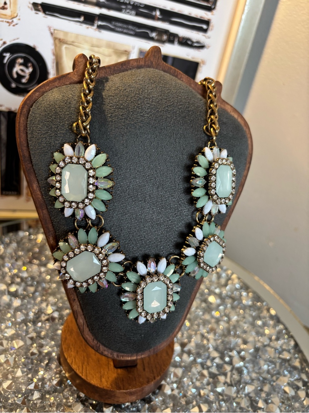 Cara New York Mint Green Statement Bib Necklace - Picture 6 of 8